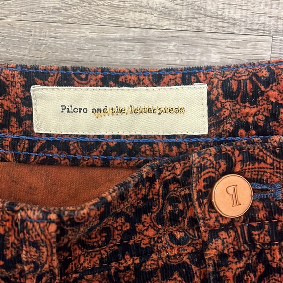 Pilcro and the Letterpress Serif Fit Mid Rise Stretch Corduroy Pants No.28 - Picture 3 of 11